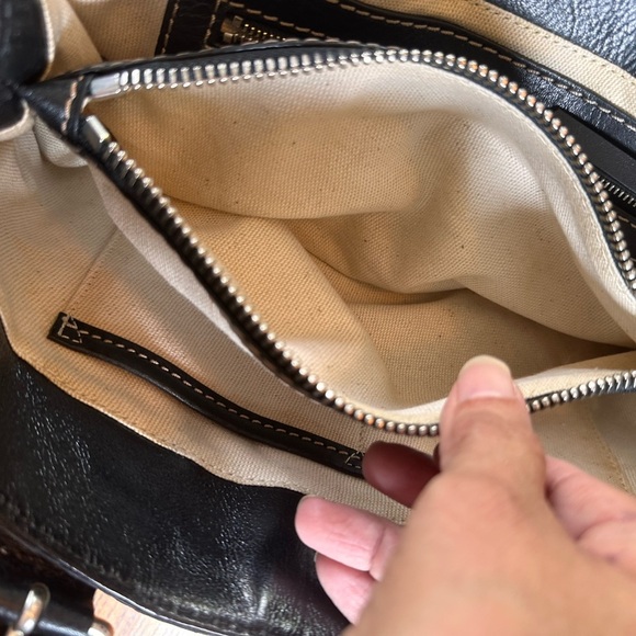 MICHAEL KORS BLACK PEBBLED
LEATHER SATCHEL - MEDIUM
BELTED TOTE HANDBAG - Picture 3 of 11